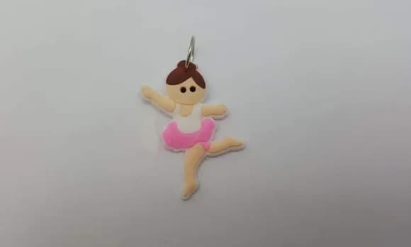 Pingente Bailarina Emborrachado de 3,9cm
