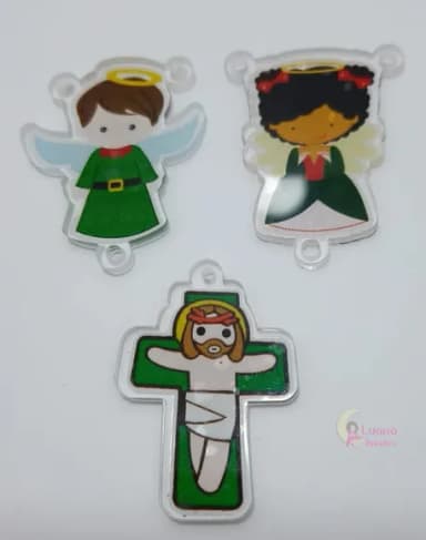 Kit Terço Anjinho e Crucifixo Verde de acrílico-pct c/2 kits
