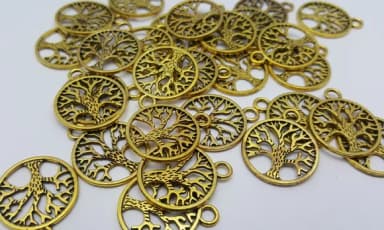 Pingente Árvore da Vida Dourado de 2,4cm