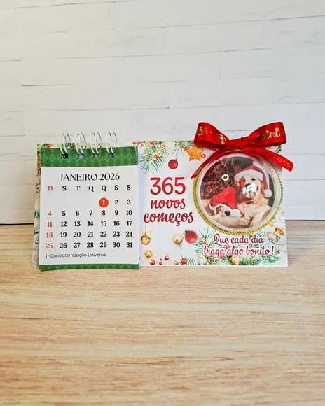 Calendário de Mesa 2026 com Foto em Bola Acrílica - 3 Unid.