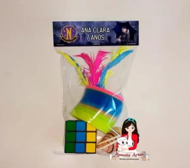 Kit Brinquedos Retrô Tema Wandinha