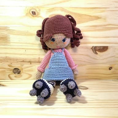 Boneca Patinadora Amigurumi