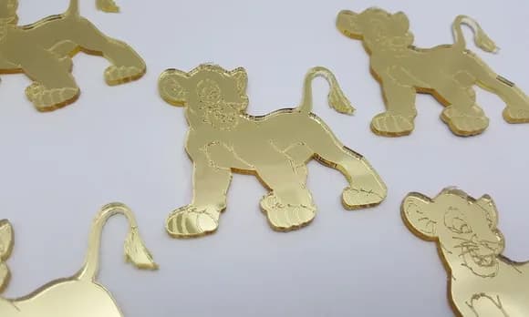 Aplique Do Rei Leão Em Acrílico Espelhado De 4,9cm - 4 Peças