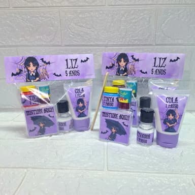 Kit Slime na Lapela Personalizado - Wandinha