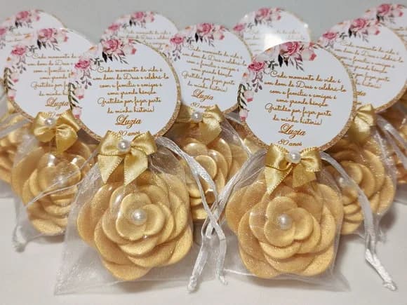 Lembrancinha Aniversário 80 Anos: Sabonete Flor Camélia Luxo