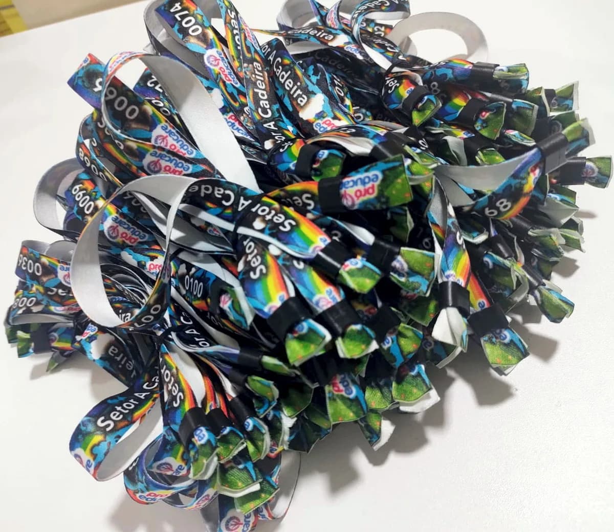 Pulseiras Personalizadas de Tecido Festas e Eventos !