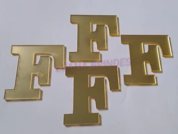 Aplique da Letra F em Acrílico Espelhado Dourado - 5cm