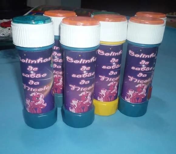 Bolinha de sabão personalizadas.