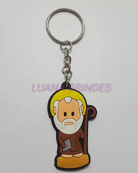 Chaveiro São Bento de Borracha 5,3cm Pct 4 Unidades