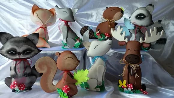 Kit com 10 Enfeite de Mesa Bosque Floresta Encantado Menino
