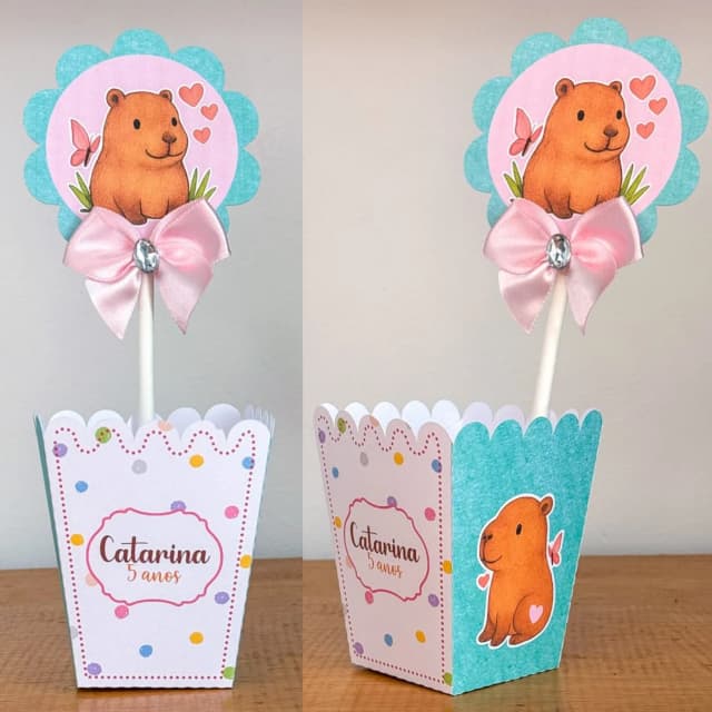 PEGUE E MONTE - Centro de Mesa CAPIVARA MENINA - Decoração de Festa | Lembrancinhas | Aniversário | Personalizados