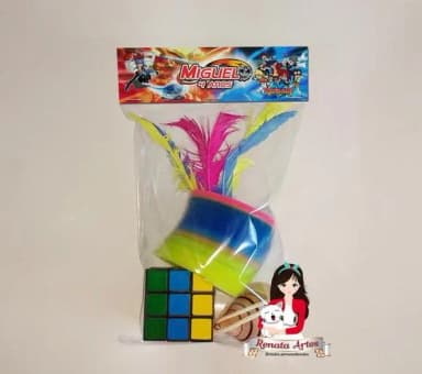 Kit Brinquedos Retrô Tema Beyblade