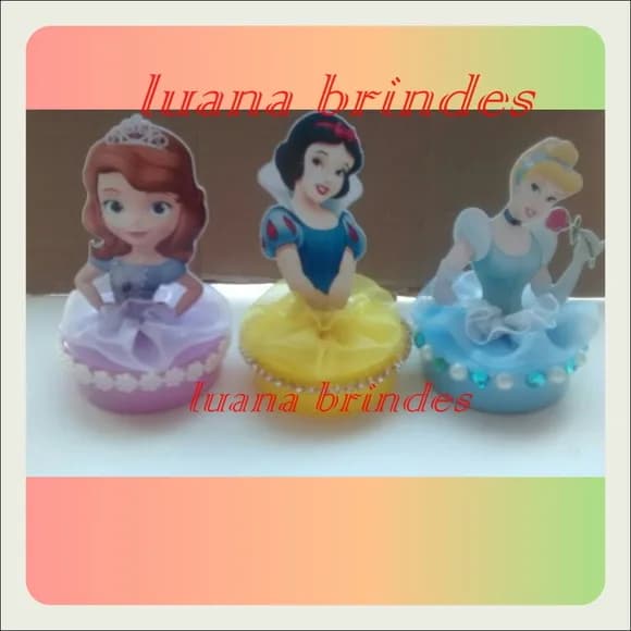 LATINHAS PERSONALIZADAS COM PRINCESAS