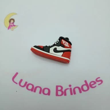 Pingente Tenis Vermelho de Borracha 3cm Pct 2 Unidades