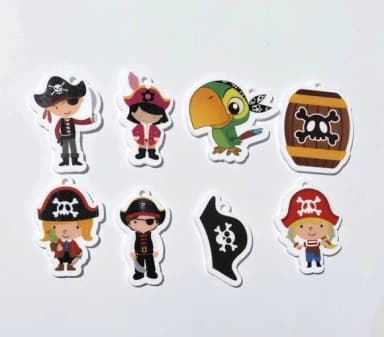 Pingente Pirata Acrílico U.v 3,5cm Pacote com 8 Unidades