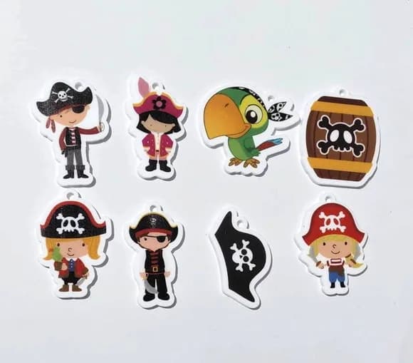 Pingente Pirata Acrílico U.v 3,5cm Pacote com 8 Unidades
