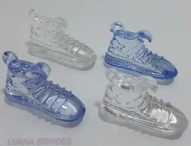 Pingente Tênis de Acrílico Colorido 2,5cm Pct 6 Unidades