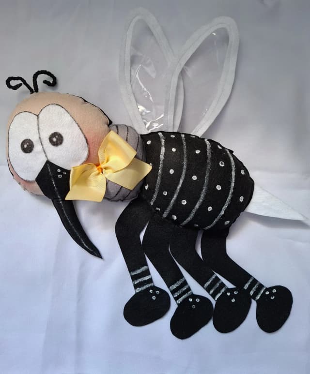 Mosquito da Dengue em feltro