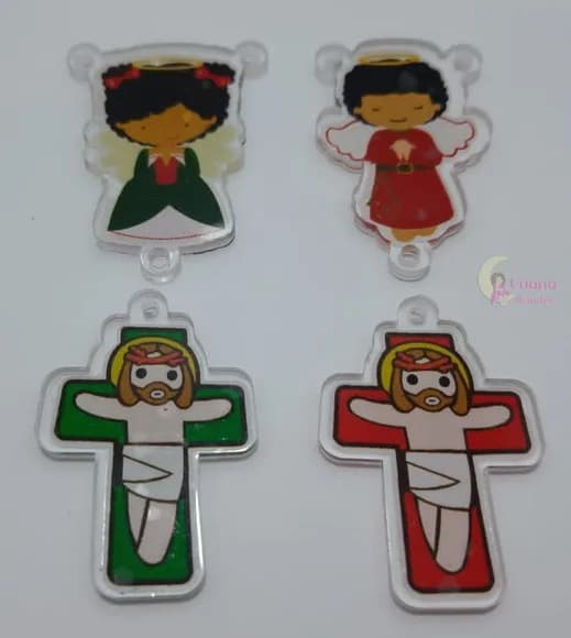 Kit Terço Anjinhos e Crucifixo de acrílico - pct c/2 kits.