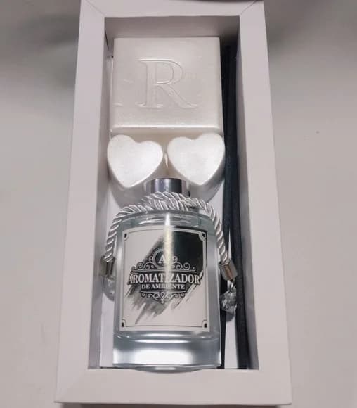Presente Personalizado: Kit Aromatizador com Sabonetes