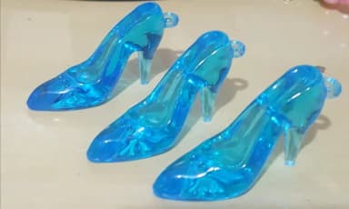 Sapatinhos de Acrilico 5cm Pacote com 100 Unidades