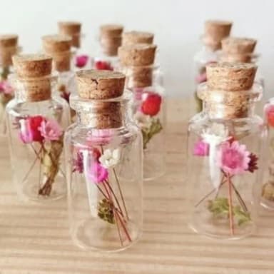 Mini Garrafinhas Decoradas com Flores Secas Naturais