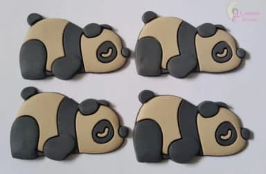 Aplique Panda Deitado de borracha - 3,1cm - pct c/7 unidades