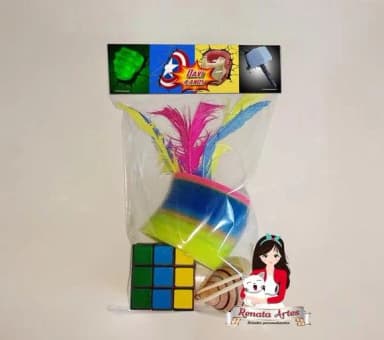 Kit Brinquedos Retrô Tema Vingadores