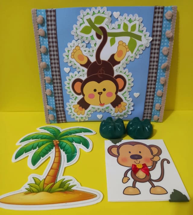 Sacola A dona aranha e O macaquinho