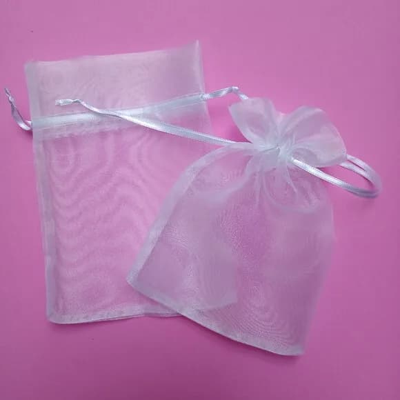 Saquinho Organza Organza Branco com Fita 10x15cm