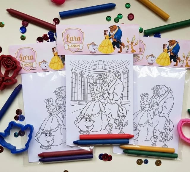 Kit Colorir com Giz de Cera da Bela e Fera