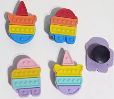 Pins para Crocs Pop It - 6 Unidades