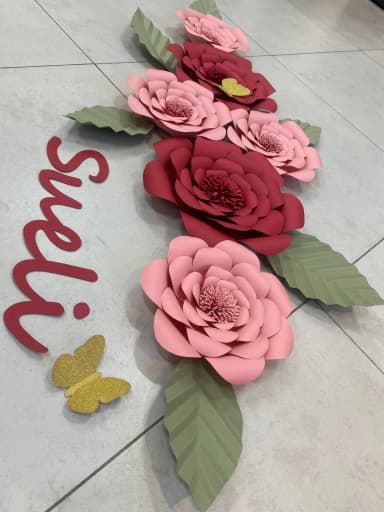 Kit 6 Peças de Flores de Papel