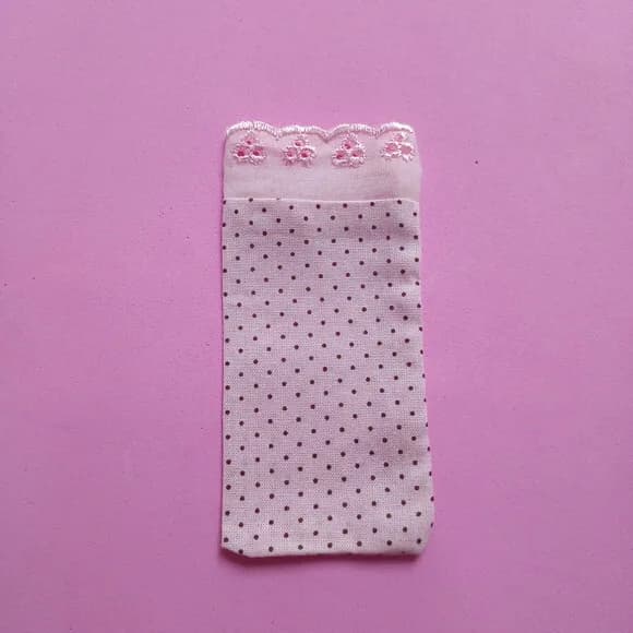 Saquinho Algodão Rosa Bolinha Marrom com Renda 6x11cm