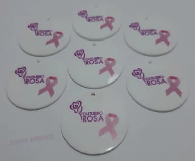 Pingente Outubro Rosa de Acrílico U.V. - pct com 5 unid