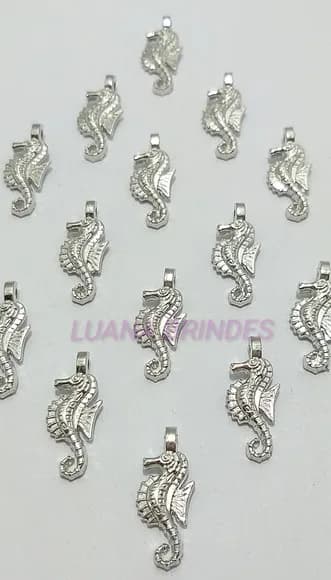 Pingente Cavalo Marinho de Metal em Prata - pct c/12 unid