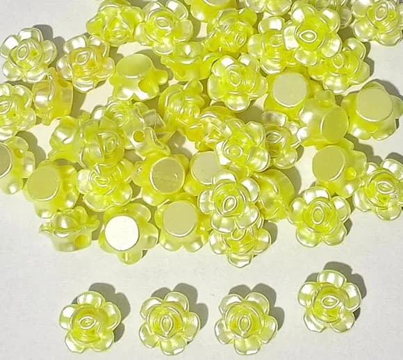 Flor Amarela Parolada com Furo 12mm - 50 Unidades