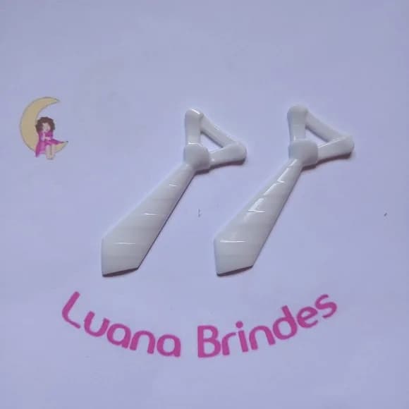 Pingente Gravatinha Branca 5cm Pct 35 Unidades