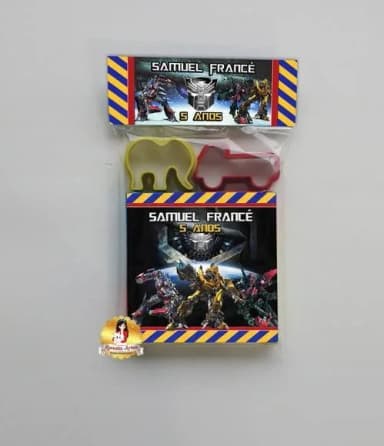 Massinha na Lapela com Forminhas Transformers
