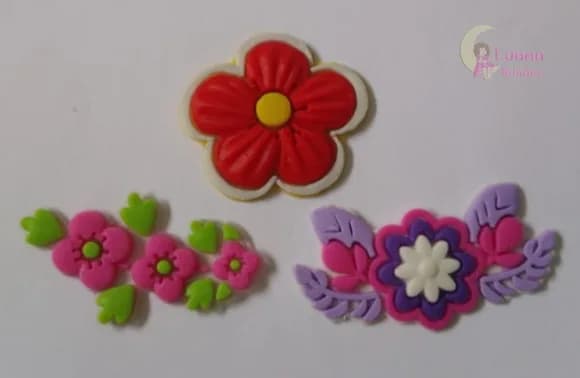 Apliques Flores Variadas de borracha - pct c/9 uni