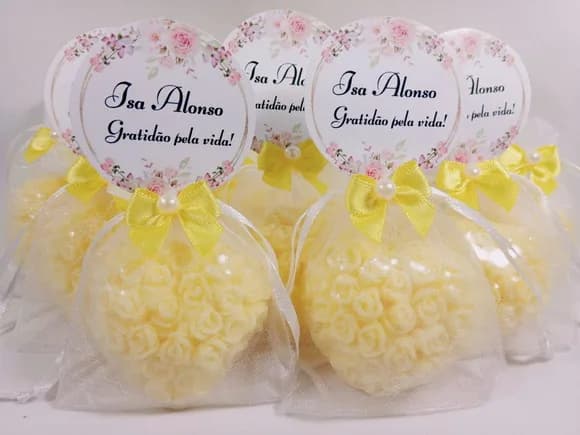 Lembrancinha de Aniversário 30 Anos: Sabonete Coração Floral