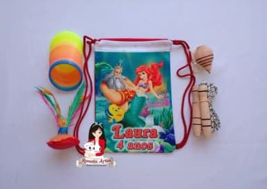 Mochila Boa Infância Tema Ariel e Tritão