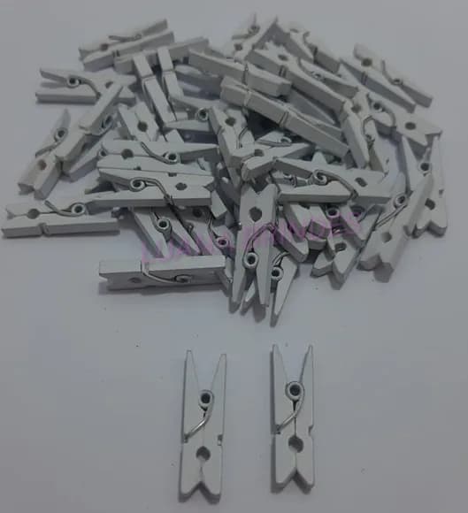 Mini pregador Branco de madeira - 2,5cm - pct c/ 40 unidades
