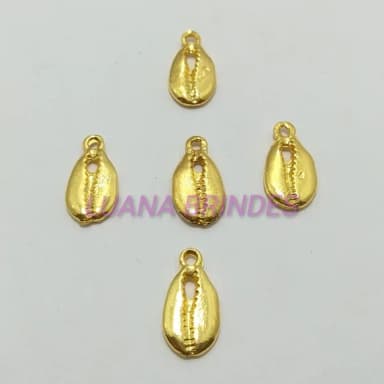 Pingente Buzios de Metal Dourado - pct c/10 unid