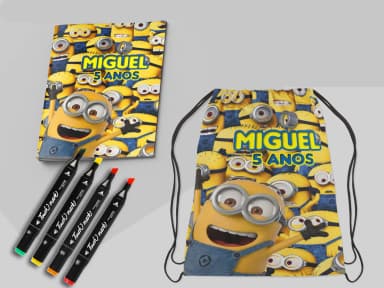 Kit Mochila e Revista de colorir com Canetinhas dos  MInions