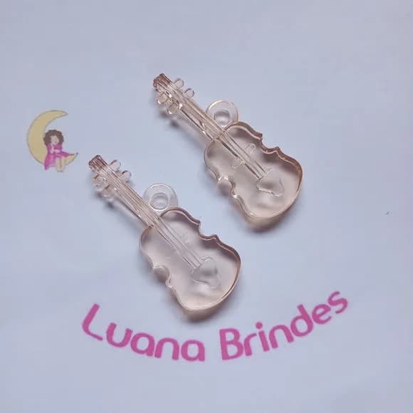 Violão Pingente Creme de Acrilico 5,3cm Pct 11 Unidades