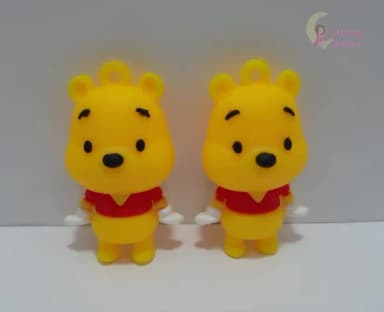 Pingente Ursinho Pooh de Borracha - 4,6cm - pct c/2 unidades