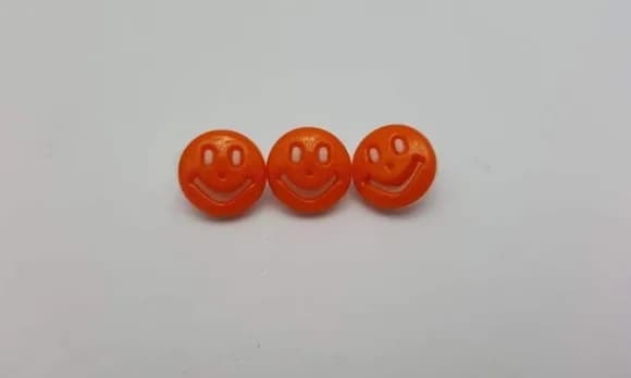 Aplique Botão de Carinha Feliz Laranja de 1,3cm - 20 unidade