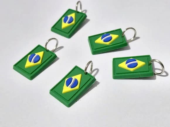 Pingente Bandeira do Brasil 17mm Pacotes com 10 Unidades