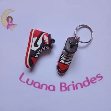 Chaveiro Tenis Vermelho de Borracha 3cm Pct 2 Unidades